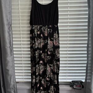 Sleeveless summer dress